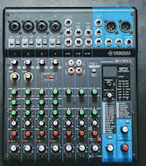 YAMAHA MG10XU Consola 10 Canales