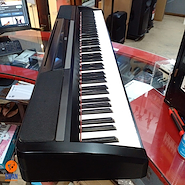 PIANO DIGITAL KORG SP170