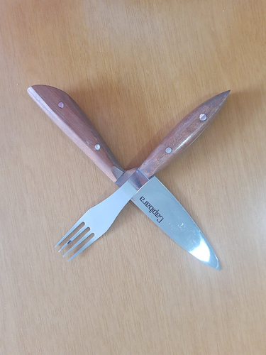 BELLO EXPORT K20006 JUEGO CUCHILLO + TENEDOR  ASADO  Nro6 caja madera