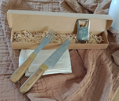 BELLO EXPORT DAN113 JUEGO CUCHILLO + TENEDOR  ASADO X 4