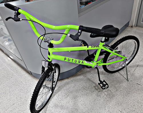 FUTURA 4142 BICICLETA INFANTIL Rod. 20 BMX.