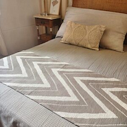 PRIMITIVO URBANO AIMARA PIE DE CAMA 060X200