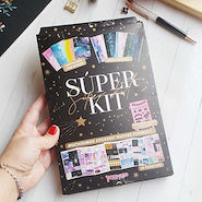 PUNTO CERO Super Kit Sticker, Stencil, Block de Hojas, Cartulinas D/F