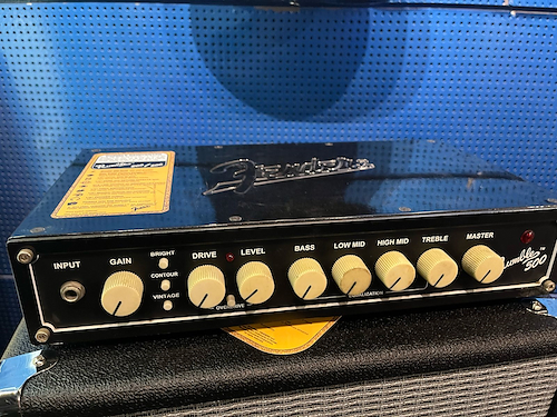 Amp. P/Bajo Rumble 500 Hd (V3) 500W, 2 Can. Overdrive OUTLET FENDER U-237-0805-900 - $ 1.750.619