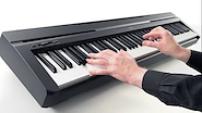 YAMAHA P45B Compacto y Elegante