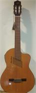 Guitarra con corte. tapa pino abeto selecionadoaros y fondo N 200 W ROMANTICA