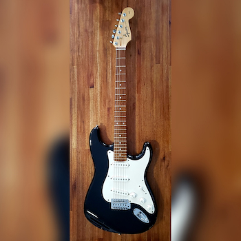 Squier Affinity Stratocaster, RW, SSS, Black USADA 031-0600-506 USADA SQUIER
