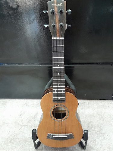 Ashland UK212S Ukelele 21