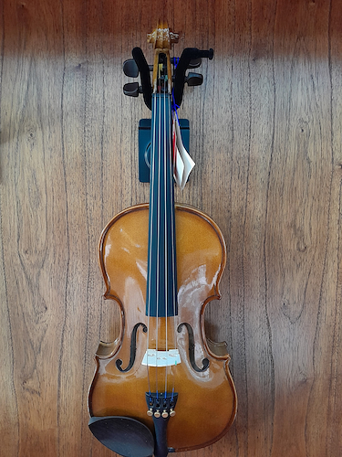 SV 75 3/4 Violin Cremona, tapa de pino solido, cuerpo maple flameado