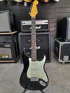 SST62BK Guitarra electrica Vintage Series
