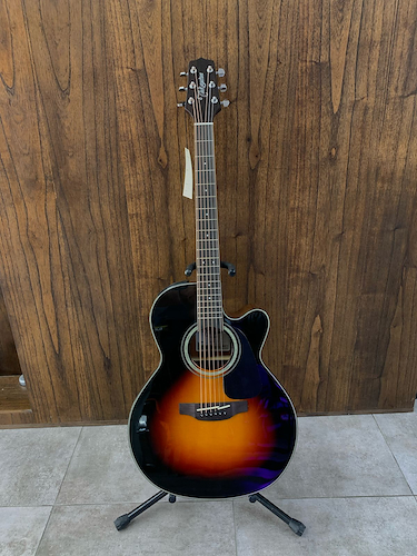 GN30CEBSB Guitarra electroacustica Takamine