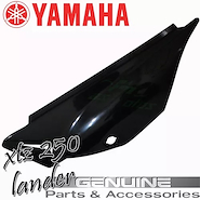 Cacha Bajo Asiento Izq XTZ250 Neg Yamaha Original