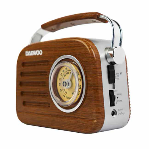 Radio Dual Retro Daewoo AM / FM con Bluetooth - $ 58.300