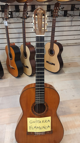 TENORIO LUTHIER Guitarras de Concierto flamenca usada