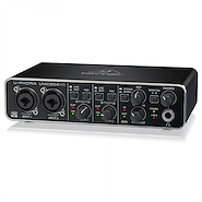 BEHRINGER Umc204 Hd