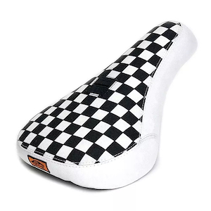 ASIENTO CULT X VANS SLIP ON