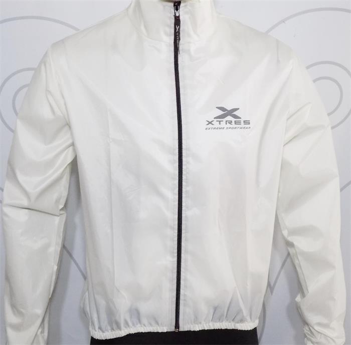 Campera Rompeviento Windrad X-Tres - $ 24.500