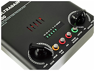BEHRINGER MIC300 Preamplificador Valvular p/Microfono